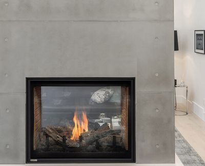 Montigo: Divine 38" See-Through (Electronic Ignition)