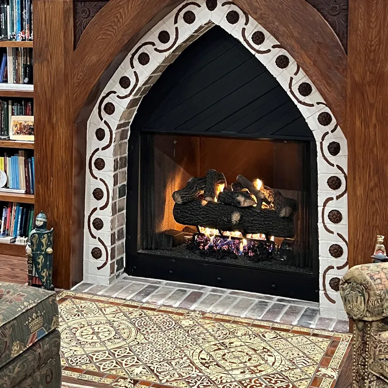Icon 80 fireplace with fire glass media