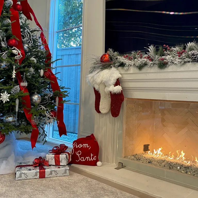 RealFyre: Fyre Glass gas log set available at CDR Fireplaces